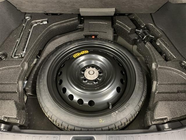 プリウス Ｓ　メモリーナビ　ミュージックプレイヤー接続可　バックカメラ　衝突被害軽減システム　ＥＴＣ　ＬＥＤヘッドランプ（12枚目）