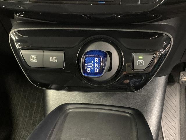 プリウス Ｓ　メモリーナビ　ミュージックプレイヤー接続可　バックカメラ　衝突被害軽減システム　ＥＴＣ　ＬＥＤヘッドランプ（29枚目）