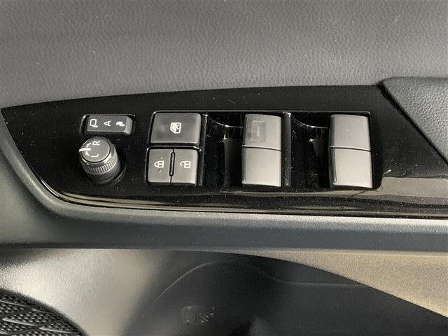 プリウス Ｓ　メモリーナビ　ミュージックプレイヤー接続可　バックカメラ　衝突被害軽減システム　ＥＴＣ　ＬＥＤヘッドランプ（32枚目）