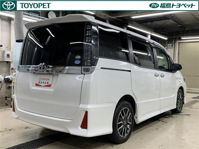 ヴォクシー ＺＳ　煌ＩＩ　フルセグ　メモリーナビ　ＤＶＤ再生　後席モニター　バックカメラ　衝突被害軽減システム　ＥＴＣ　両側電動スライド　ＬＥＤヘッドランプ　ウオークスルー　乗車定員７人　３列シート　アイドリングストップ（5枚目）