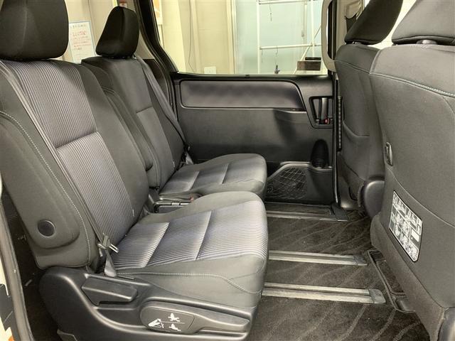 ヴォクシー ＺＳ　煌ＩＩ　フルセグ　メモリーナビ　ＤＶＤ再生　後席モニター　バックカメラ　衝突被害軽減システム　ＥＴＣ　両側電動スライド　ＬＥＤヘッドランプ　ウオークスルー　乗車定員７人　３列シート　アイドリングストップ（10枚目）