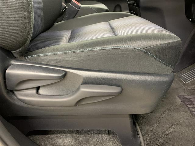 ヴォクシー ＺＳ　煌ＩＩ　フルセグ　メモリーナビ　ＤＶＤ再生　後席モニター　バックカメラ　衝突被害軽減システム　ＥＴＣ　両側電動スライド　ＬＥＤヘッドランプ　ウオークスルー　乗車定員７人　３列シート　アイドリングストップ（36枚目）