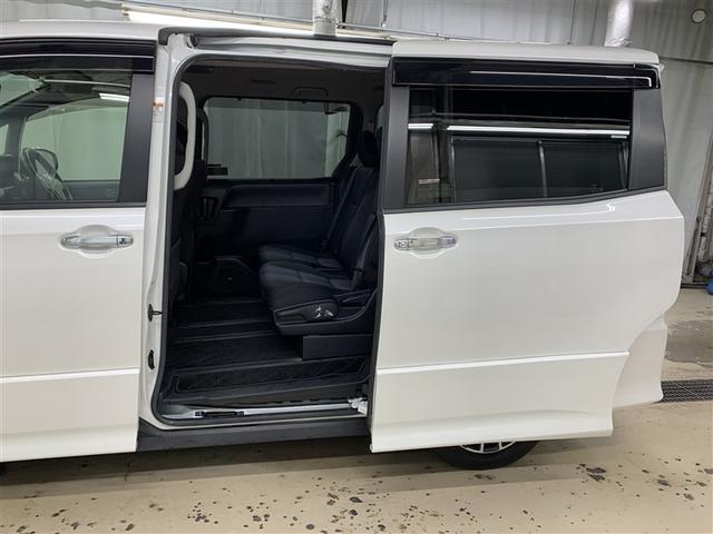 ヴォクシー ＺＳ　煌ＩＩ　フルセグ　メモリーナビ　ＤＶＤ再生　後席モニター　バックカメラ　衝突被害軽減システム　ＥＴＣ　両側電動スライド　ＬＥＤヘッドランプ　ウオークスルー　乗車定員７人　３列シート　アイドリングストップ（37枚目）