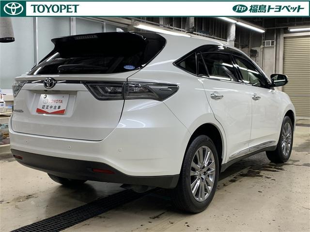 ハリアー プレミアム　アドバンスドパッケージ　フルセグ　メモリーナビ　ＤＶＤ再生　ミュージックプレイヤー接続可　バックカメラ　衝突被害軽減システム　ＥＴＣ　ＬＥＤヘッドランプ　ワンオーナー（5枚目）