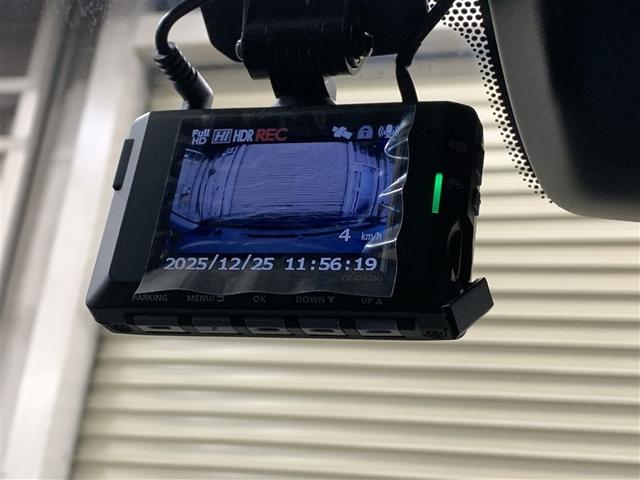 カムリ Ｇレザーパッケージ　革シート　フルセグ　メモリーナビ　ミュージックプレイヤー接続可　バックカメラ　衝突被害軽減システム　ＥＴＣ　ドラレコ　ＬＥＤヘッドランプ（20枚目）