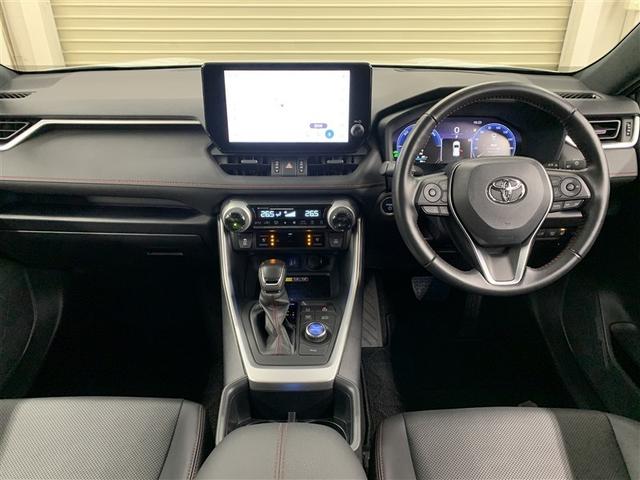 �V���v���ő��삵�₷���C���p�l����A�e����X�C�b�`�͎g���₷���ʒu�ɔz�u����Ă��܂��B