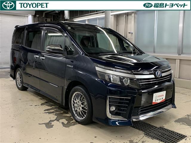 ヴォクシー ハイブリッドZS 煌II フルセグ メモリーナビ DVD再生 バックカメラ 衝突被害軽減システム ETC 両側電動スライド LEDヘッドランプ 乗車定員7人 3列シート ワンオーナー(3枚目)