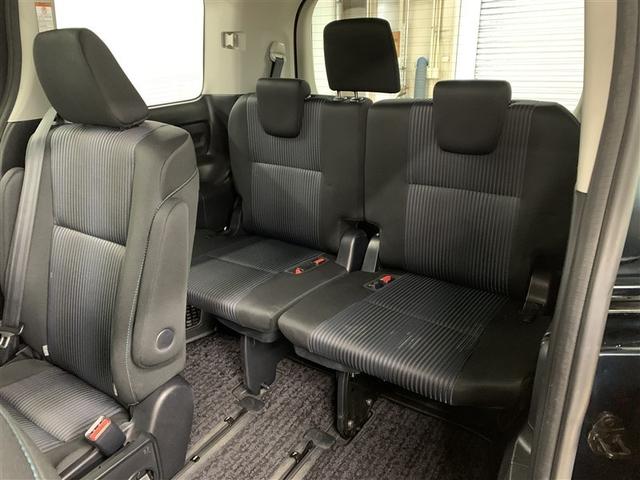 ヴォクシー ハイブリッドZS 煌II フルセグ メモリーナビ DVD再生 バックカメラ 衝突被害軽減システム ETC 両側電動スライド LEDヘッドランプ 乗車定員7人 3列シート ワンオーナー(11枚目)