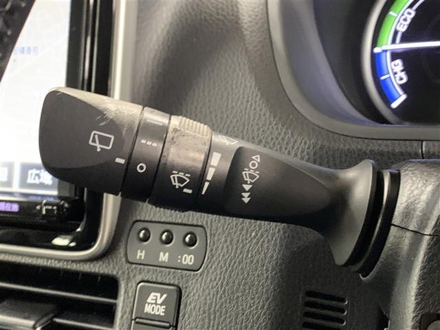 ヴォクシー ハイブリッドZS 煌II フルセグ メモリーナビ DVD再生 バックカメラ 衝突被害軽減システム ETC 両側電動スライド LEDヘッドランプ 乗車定員7人 3列シート ワンオーナー(27枚目)