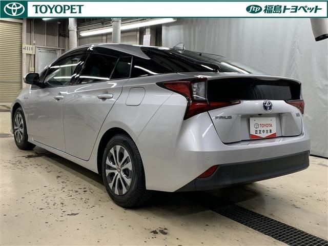 プリウス Ａ　フルセグ　メモリーナビ　ＤＶＤ再生　バックカメラ　衝突被害軽減システム　ＥＴＣ　ドラレコ　ＬＥＤヘッドランプ　ワンオーナー（4枚目）