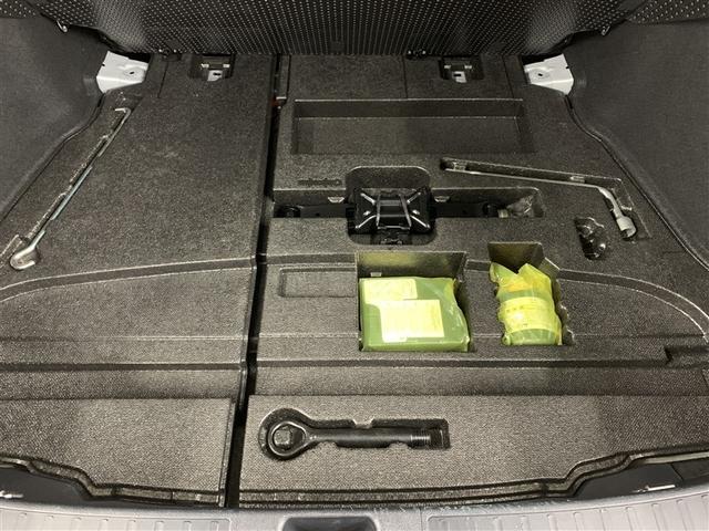 プリウス Ａ　フルセグ　メモリーナビ　ＤＶＤ再生　バックカメラ　衝突被害軽減システム　ＥＴＣ　ドラレコ　ＬＥＤヘッドランプ　ワンオーナー（12枚目）