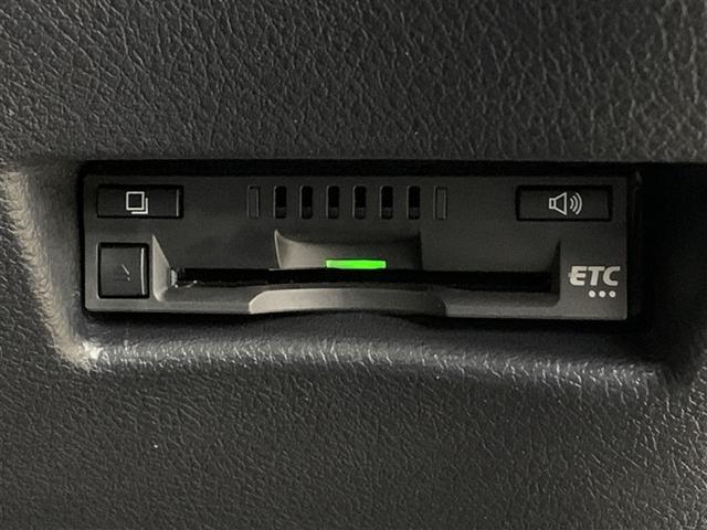 シエンタ Ｇ　フルセグ　メモリーナビ　ＤＶＤ再生　バックカメラ　衝突被害軽減システム　ＥＴＣ　ドラレコ　両側電動スライド　ＬＥＤヘッドランプ　ウオークスルー　乗車定員７人　３列シート　ワンオーナー（21枚目）