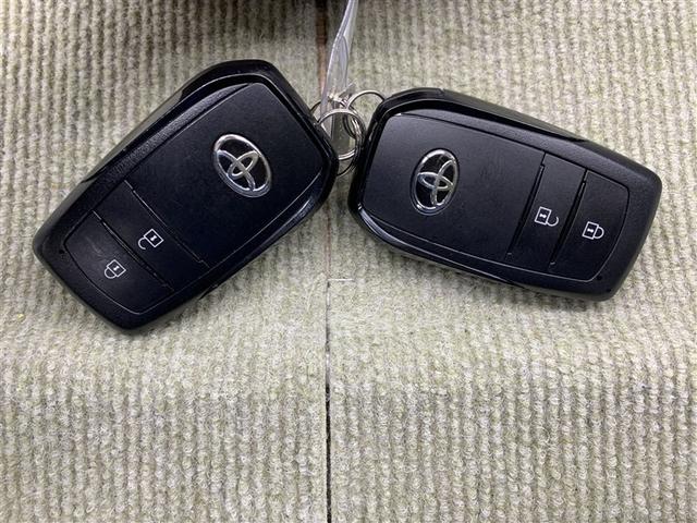 ヤリスクロス ハイブリッドＺ　フルセグ　メモリーナビ　ミュージックプレイヤー接続可　バックカメラ　衝突被害軽減システム　ＥＴＣ　ドラレコ　ＬＥＤヘッドランプ　ワンオーナー（17枚目）