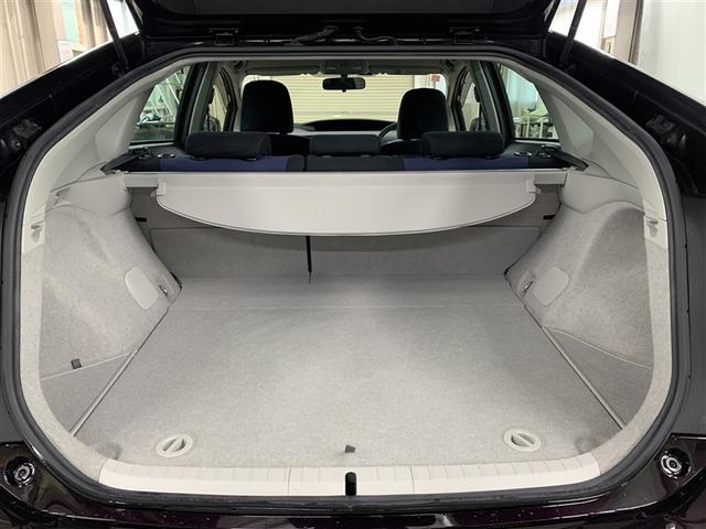 プリウス Ｓ　フルセグ　メモリーナビ　ＤＶＤ再生　ＥＴＣ　ＨＩＤヘッドライト　ワンオーナー（11枚目）