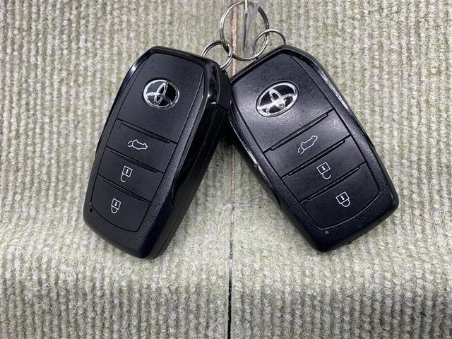 ヤリスクロス ハイブリッドＺ　４ＷＤ　メモリーナビ　ＤＶＤ再生　ミュージックプレイヤー接続可　バックカメラ　衝突被害軽減システム　ＥＴＣ　ドラレコ　ＬＥＤヘッドランプ　ワンオーナー（16枚目）