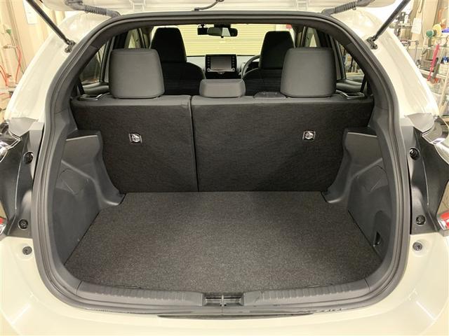 ヤリス ハイブリッドＺ　フルセグ　ミュージックプレイヤー接続可　バックカメラ　衝突被害軽減システム　ＥＴＣ　ドラレコ　ＬＥＤヘッドランプ（11枚目）