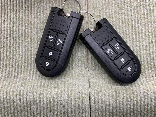 カスタムＧ－Ｔ　フルセグ　メモリーナビ　ＤＶＤ再生　バックカメラ　衝突被害軽減システム　両側電動スライド　ＬＥＤヘッドランプ　アイドリングストップ（画像16）