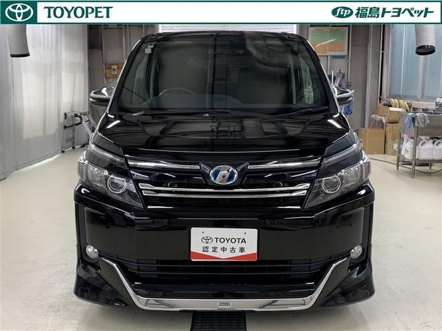 Toyota Voxy V
