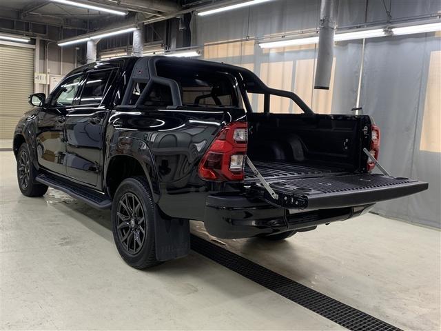 Ｚ　ＧＲスポーツ　４ＷＤ　メモリーナビ　ミュージックプレイヤー接続可　バックカメラ　衝突被害軽減システム　ＥＴＣ　ＬＥＤヘッドランプ　ワンオーナー　アイドリングストップ　ディーゼル（画像11）