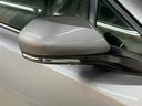 スタイリッシュなデザインのブラインドスポットモニター、ウインカー内蔵ドアミラー