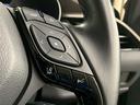 ステアリングから手をはなさず操作できる、モニタースイッチ