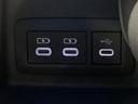 充電用ＵＳＢ端子付き。スマートフォンなどの充電に便利です。