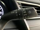 車外の明るさによって自動で点灯・消灯するオートライトも搭載