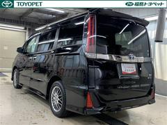 「中古車ハイブリッド保証」付き。ハイブリッド機構を無償で保証します。保証期間は、初度登録年月から１０年目まで、またはロングラン保証が終わってから３年間。ただし累計走行距離が２０万ｋｍ以内です。 4