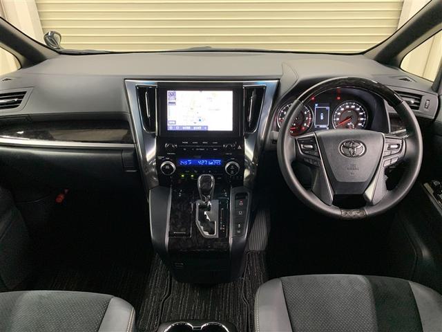 アルファード 2.5S タイプゴールド フルセグ メモリーナビ DVD再生 ミュージックプレイヤー接続可 後席モニター バックカメラ 衝突被害軽減システム ETC ドラレコ 両側電動スライド LEDヘッドランプ 乗車定員7人 3列シート(7枚目)