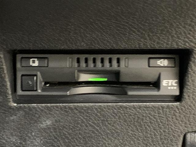 カローラフィールダー ハイブリッド EX フルセグ メモリーナビ DVD再生 バックカメラ 衝突被害軽減システム ETC ドラレコ LEDヘッドランプ(18枚目)