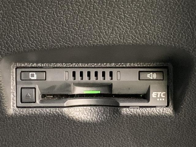 プリウス Ｓツーリングセレクション　フルセグ　メモリーナビ　ＤＶＤ再生　バックカメラ　ＥＴＣ　ＬＥＤヘッドランプ　ワンオーナー（18枚目）