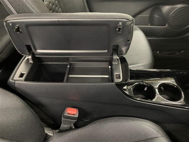 プリウスＰＨＶ Ａユーティリティプラス　フルセグ　メモリーナビ　ミュージックプレイヤー接続可　バックカメラ　衝突被害軽減システム　ＥＴＣ　ドラレコ　ＬＥＤヘッドランプ（33枚目）