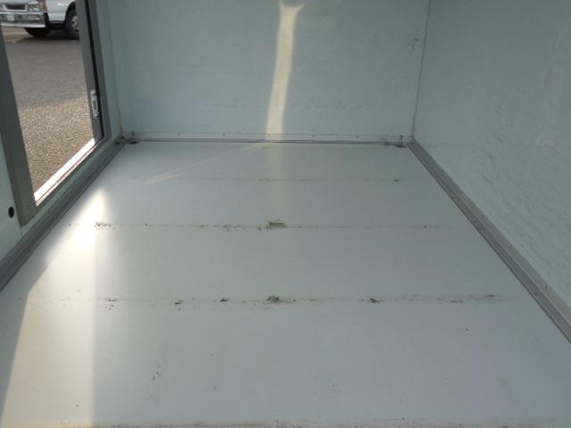 キャリイトラック 　冷蔵冷凍車　サーモキング製冷凍機－５℃設定　左側サイドドア（12枚目）