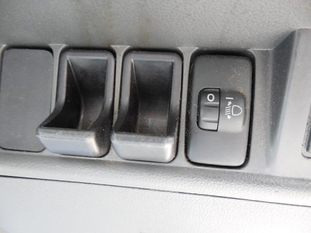 ハイゼットトラック 　中温冷凍車　デンソー製冷凍機－７℃設定　左側スライドドア（28枚目）