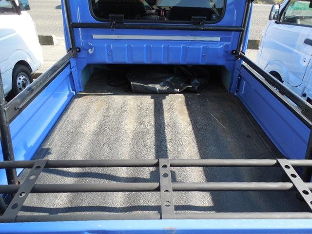 スーパーキャリイ X 三方開パートタイム4WD 衝突軽減ブレーキ ヒッチメンバー フロントグリルガード HDDナビ ワンセグ バックカメラ キーレス ETC フォグ ABS ダブルSRS オーバーヘッドコンソール(11枚目)