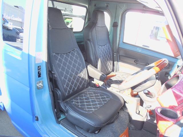 スーパーキャリイ X 三方開パートタイム4WD 衝突軽減ブレーキ ヒッチメンバー フロントグリルガード HDDナビ ワンセグ バックカメラ キーレス ETC フォグ ABS ダブルSRS オーバーヘッドコンソール(17枚目)