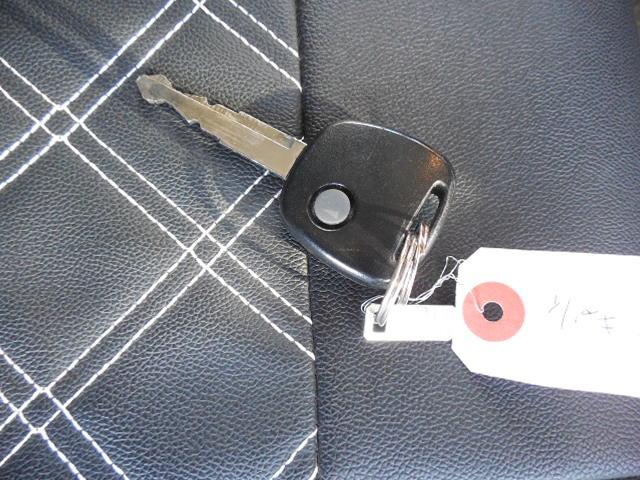 スーパーキャリイ X 三方開パートタイム4WD 衝突軽減ブレーキ ヒッチメンバー フロントグリルガード HDDナビ ワンセグ バックカメラ キーレス ETC フォグ ABS ダブルSRS オーバーヘッドコンソール(34枚目)