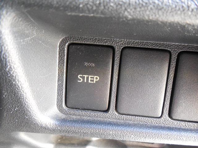 ハイエースバン ロングＤＸ　ディーゼルターボ４ＷＤ　車椅子仕様車Ｂタイプ　車椅子移動車１０人乗り　車椅子２基固定　スイングアームリフト　オートステップ　ダブルエアコン　ＳＤナビ　ワンセグ　バックカメラ（42枚目）