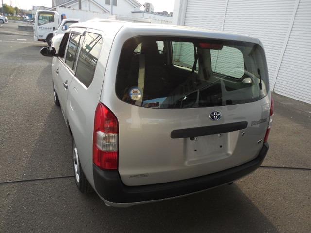 プロボックス ハイブリッドDX コンフォート 衝突軽減ブレーキ 車線逸脱警報 オートマチックハイビーム SDナビ バックカメラ キーレス ETC ABS ダブルSRS 横滑り防止装置 アイドリングストップ(7枚目)