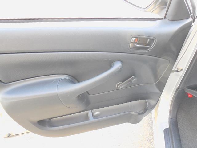 プロボックス ハイブリッドDX コンフォート 衝突軽減ブレーキ 車線逸脱警報 オートマチックハイビーム SDナビ バックカメラ キーレス ETC ABS ダブルSRS 横滑り防止装置 アイドリングストップ(16枚目)