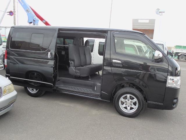 ハイエースバン ロングスーパーGL ディーゼルターボ4WD リアクーラー リアヒーター 両側スライドドア SDナビ フルセグ スマートキー ETC フォグ ABS エアバッグ 15AW(10枚目)