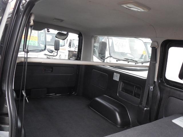ハイエースバン ロングスーパーGL ディーゼルターボ4WD リアクーラー リアヒーター 両側スライドドア SDナビ フルセグ スマートキー ETC フォグ ABS エアバッグ 15AW(21枚目)