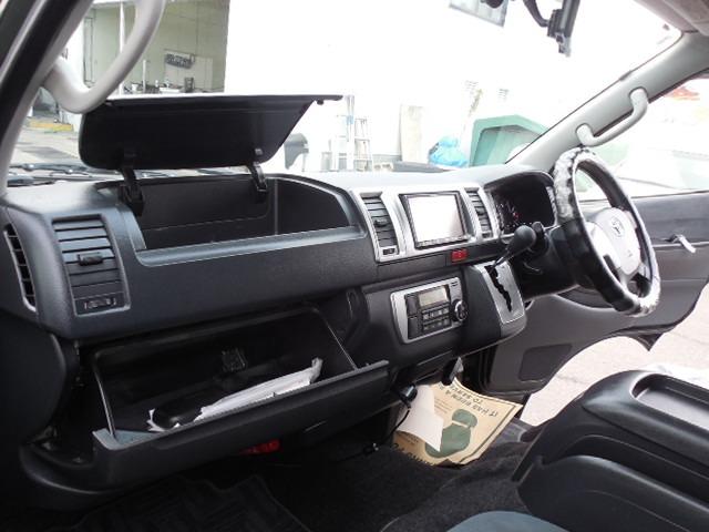 ハイエースバン ロングスーパーGL ディーゼルターボ4WD リアクーラー リアヒーター 両側スライドドア SDナビ フルセグ スマートキー ETC フォグ ABS エアバッグ 15AW(24枚目)