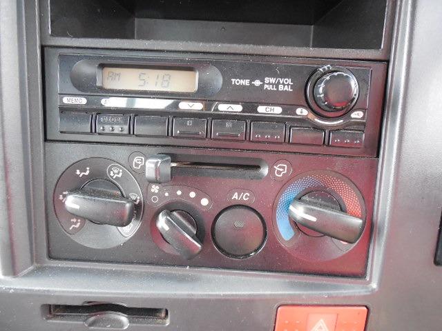 タイタントラック 　２ｔワイドロング全低床　３０ディーゼルターボ（28枚目）