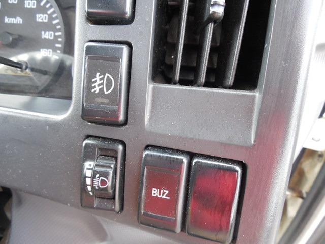 タイタントラック 　２ｔワイドロング全低床　３０ディーゼルターボ（32枚目）