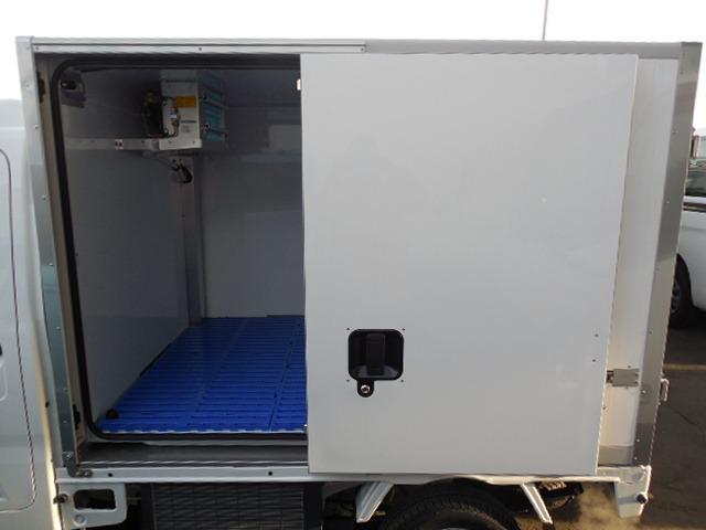 ハイゼットトラック 中温冷凍車 デンソー製冷凍機-7℃設定 左側サイドドア クリアランスソナー 衝突軽減ブレーキ 横滑り防止装置 アイドリングストップ スマートインナーミラー(17枚目)