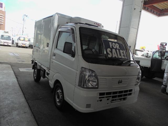 ＮＴ１００クリッパートラック 　冷蔵冷凍車４ＷＤ　冷凍機－５℃設定　荷箱両側スライドドア　５速　エアコン　パワステ　ポータブルナビ　ワンセグ（6枚目）