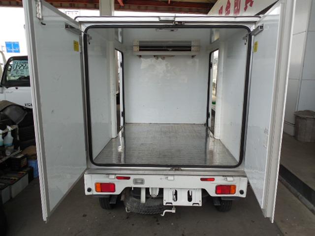 ＮＴ１００クリッパートラック 　冷蔵冷凍車４ＷＤ　冷凍機－５℃設定　荷箱両側スライドドア　５速　エアコン　パワステ　ポータブルナビ　ワンセグ（10枚目）
