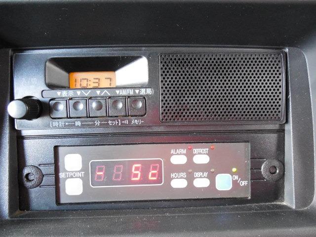 ＮＴ１００クリッパートラック 　冷蔵冷凍車４ＷＤ　冷凍機－５℃設定　荷箱両側スライドドア　５速　エアコン　パワステ　ポータブルナビ　ワンセグ（25枚目）