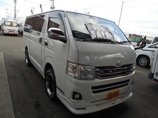 ハイエースバン ロングスーパーＧＬ　ディーゼルターボ４ＷＤ　モデリスタエアロ　リアクーラー　リアヒーター　社外１７ＡＷ　両側スライドドア　ＡＢＳ　ダブルＳＲＳ　ＨＩＤ　フォグ　ＳＤナビ　フルセグ　キーレス　ＥＴＣ（6枚目）